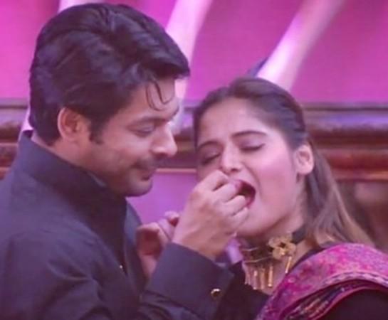 Siddharth Shukla, Arti Singh Siddharth Shukla, Arti Singh