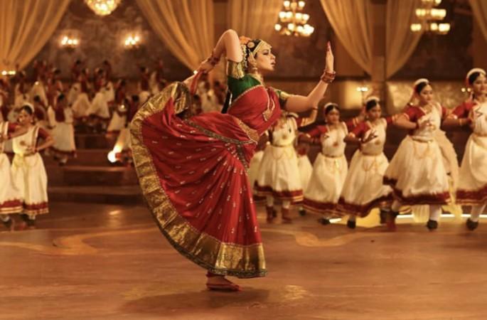 Kangana doing Bharat Natyam Kangana doing Bharat Natyam