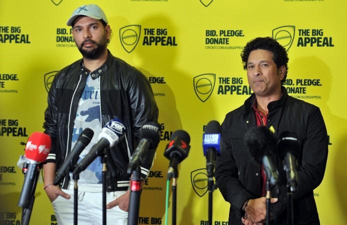 Sachin Tendulkar and Yuvraj Singh at a press conference in Australia Bushfire bash