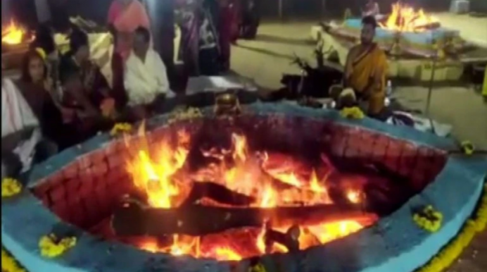 Yashwanth Shastri, a priest, said: coronavirus pooja karnataka