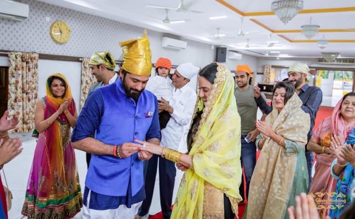 Kamya Panjabi's ring ceremony at gurudwara
