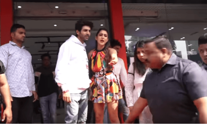 Sara Ali Khan angry at the photographer Sara Ali Khan angry at photographer