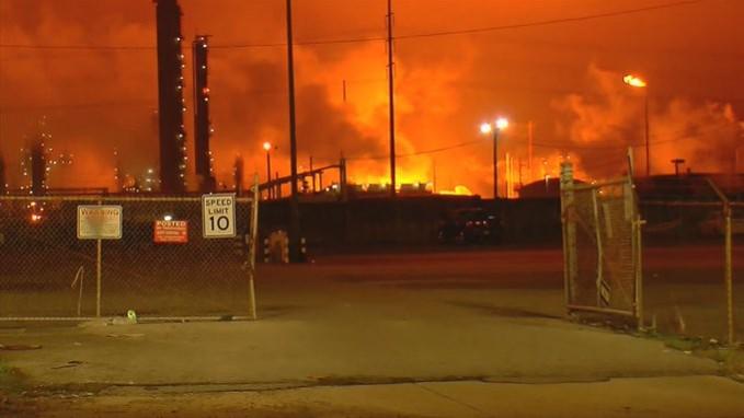 Crews battling large fire at Exxon plant in Baton Rouge; No off-site impact, fire department says. @WBRZ/Twitter Exxon Fire
