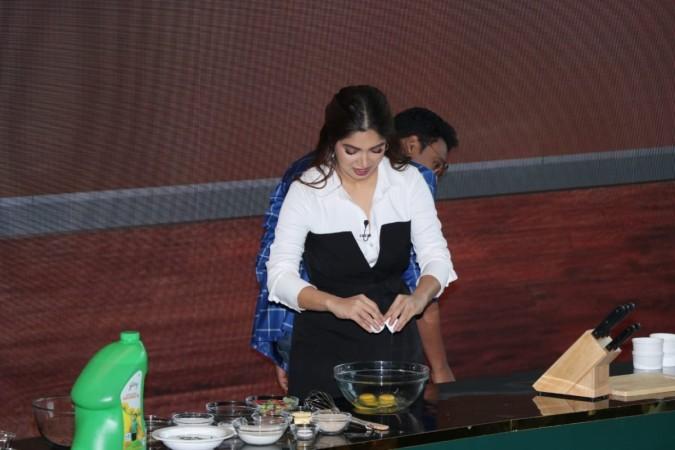 Bhumi Pednekar cooking