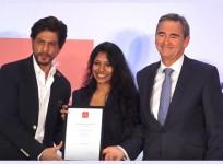 Shah Rukh Khan to support a young female researcher from Kerela for higher studies