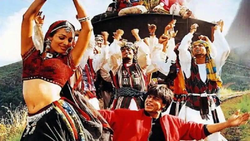 Malaika Arora in Chaiyya Chaiyya Malaika Arora