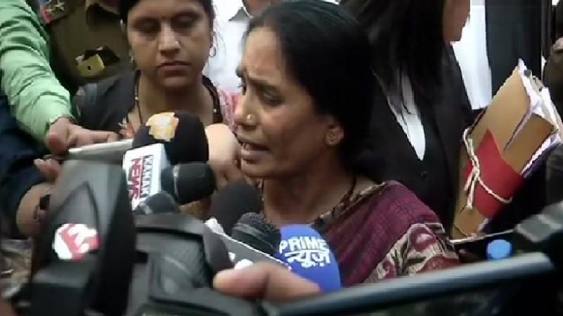 Nirbhaya's mother Asha Devi during an interaction with the press. Nirbhaya mother Asha Devi expresses anguish over delay in convicts' execution