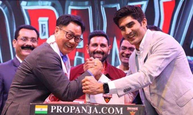 Kiren Rijiju with Vijender Singh at Pro Panja League opening ceremony Kiren Rijiju