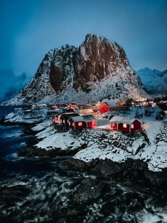 Shot on iPhone Night mode challenge Shot on iPhone Night mode challenge