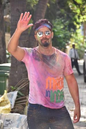 Varun Dhawan Holi 2020