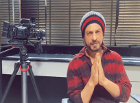 sHAH RUKH KHAN CORONA