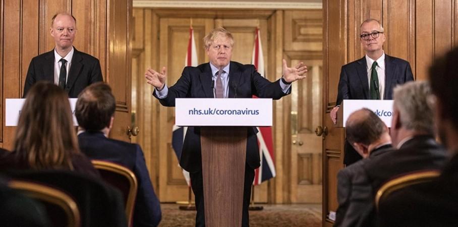 boris johnson with Chief Medical Officer Professor Chris Whitty and Chief Scientific Adviser Patrick Vallance