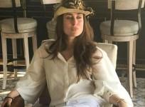 Kareena kapoor work at home