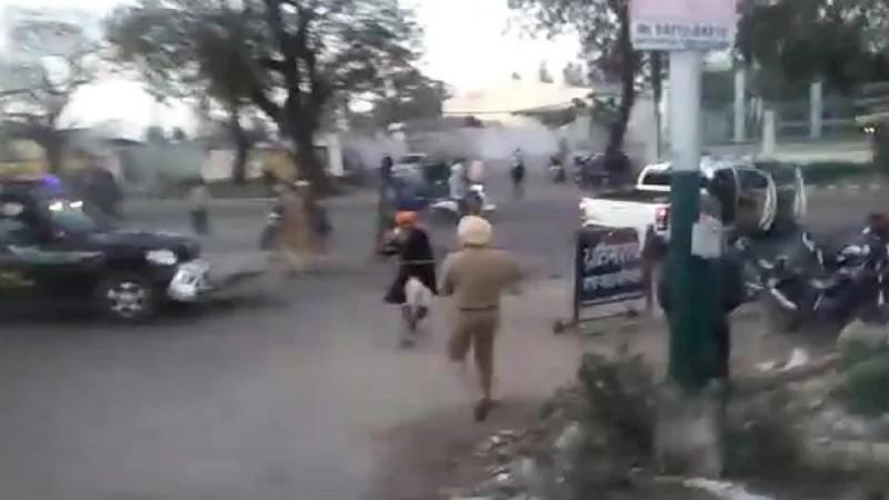 Punjab policeman hand chopped off by Nihangis