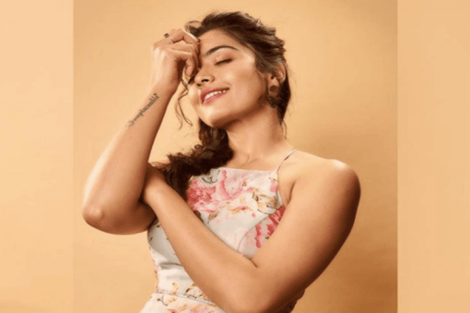 Rashmika Mandanna reveals her 'most annoying habit'; wins over fans' hearts  - IBTimes India