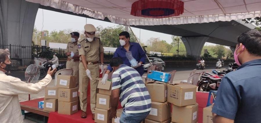 Dil Raju distributes protective masks and sanitizers to the police in Hyderabad. Dil Raju distributes protective masks and sanitizers to the police in Hyderabad.