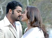 Junir NTR and Sameera Reddy in Ashok