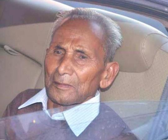 Yogi Adityanath's father Shri Anand Singh Bisht passed away this morning due to multiorgan failure at AIIMS Delhi. Anand Singh Bisht