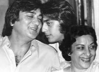 Sanjay Dutt , Nargis and Sunil Dutt