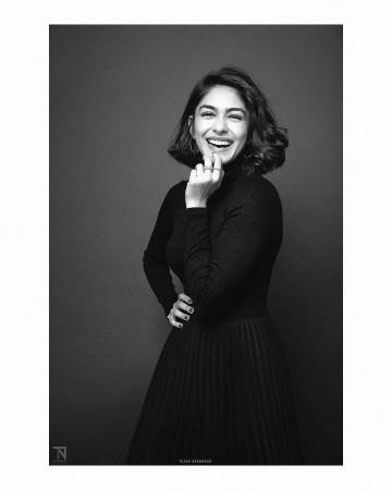Mrunal Thakur Mrunal Thakur