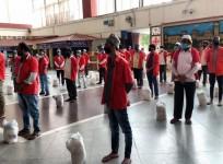 porters in Bengaluru railway station receives grocery kits