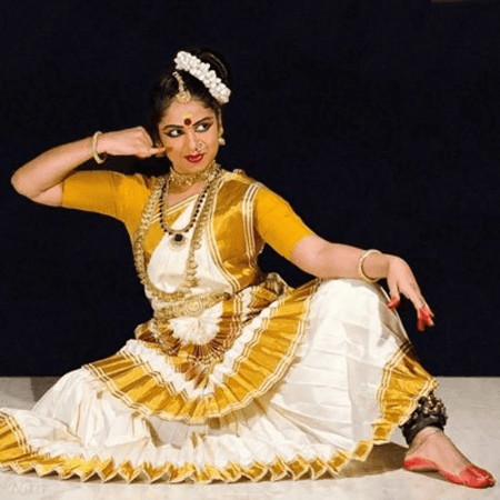 mohiniyattam