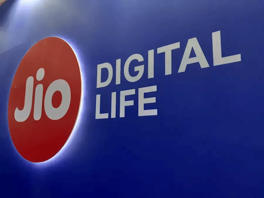 Reliance Jio emerges biggest bidder for telecom spectrum as it buys 73% of  airwaves sold