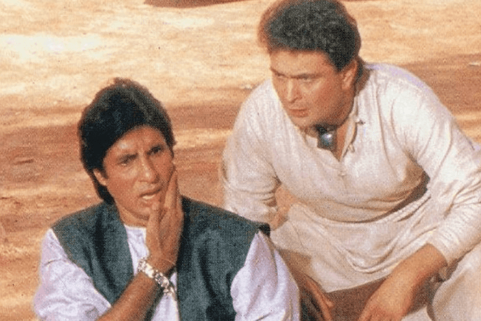 Amitabh Bachchan breaks down recalling Rishi Kapoor in emotional clip