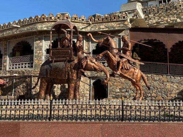 Depiction of a famous scene from Battle of Haldighati where Pratap attacks Man Singh Battle of Haldighati