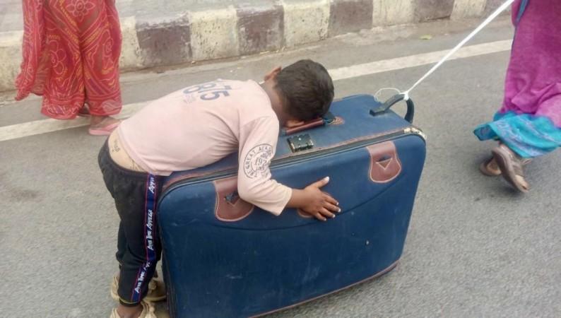 Twitter migrant labourers crisis