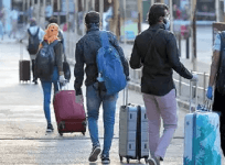 people travelling back
