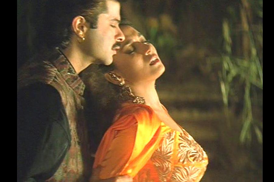 Happy Birthday Madhuri Dixit : Ten Iconic Roles Of Bollywood's ...