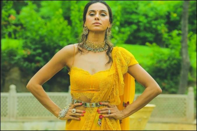Shibani Dandekar: Still from FMSPS2