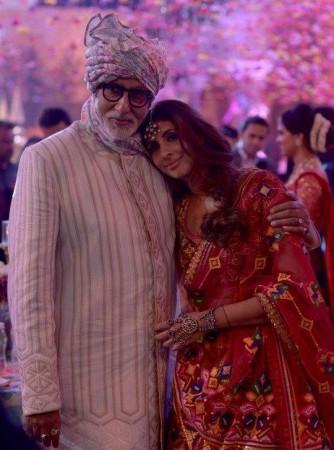 Shweta Bachchan and Amitabh Bachchan Shweta Bachchan and Amitabh Bachchan