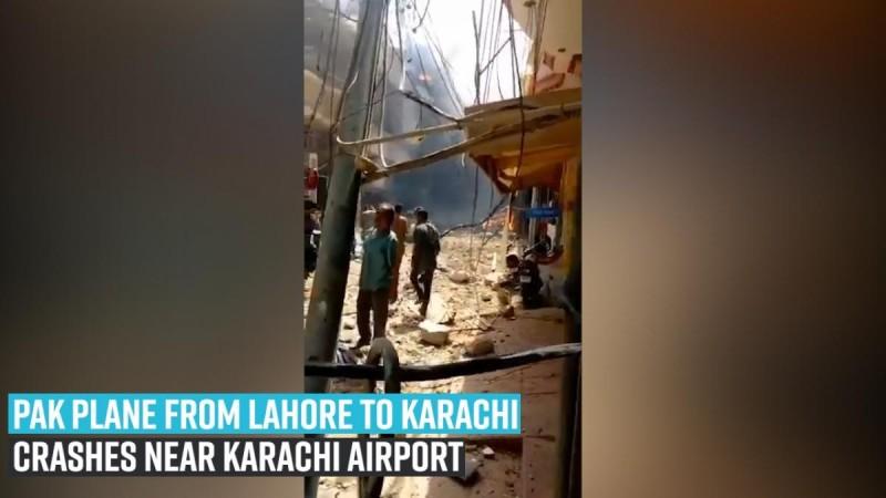 Avión Pak de Lahore a Karachi se estrella cerca del aeropuerto de Karachi