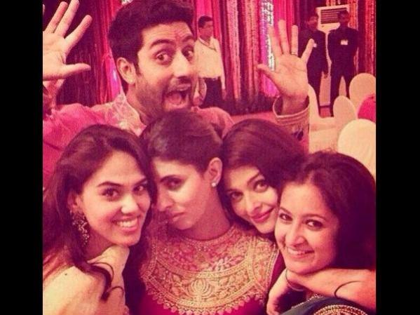 Aishwarya Rai Bachchan and Shweta Bachchan Aishwarya Rai Bachchan and Shweta Bachchan