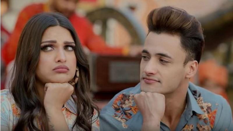 Asim Riaz and Himanshi Khurana Asim Riaz and Himanshi Khurana