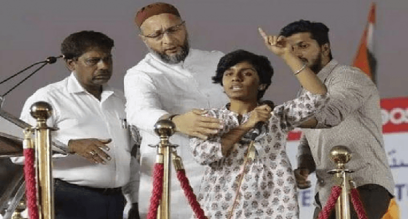 police removes Amulya Leona from stage police removes Amulya Leona from stage