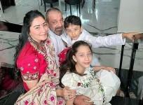 Sanjay Dutt with his wife Maanayata and their twins Shahraan and Iqra