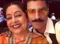 Sikander Kher with mom