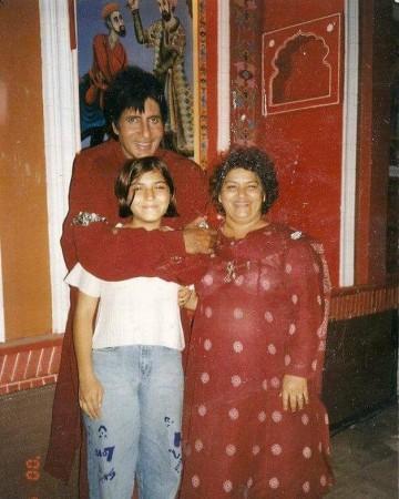 Sroj khan