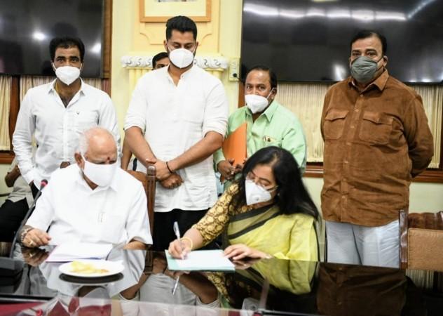 Rockline Venkatesh, Abhishek Ambareesh, Karnataka Chief Minister BS Yedriyurappa and Mandya MP Sumalatha. Rockline Venkatesh, Abhishek, BS Yediyurappa and Sumalatha