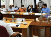 Karnataka CM holds meeting
