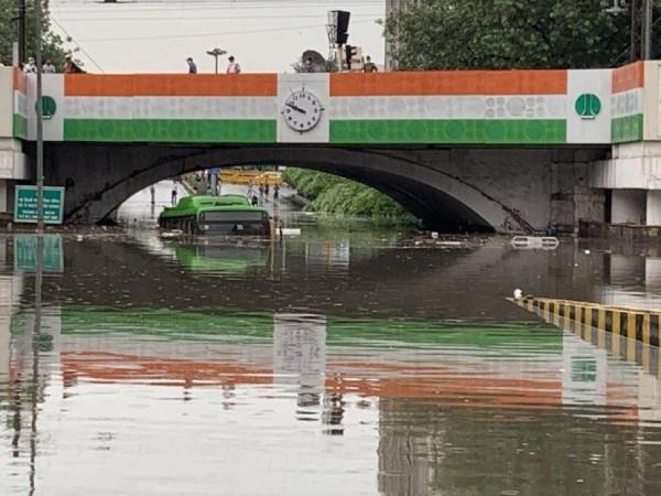 Minto bridge in Delhi. minto bridge