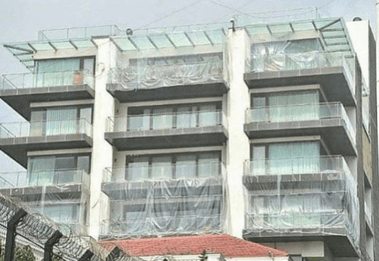 Shah rukh khan's house Mannat in plastic sheets