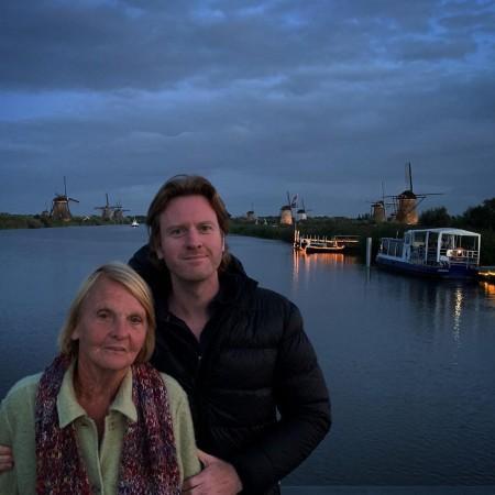 Alexx with his mom