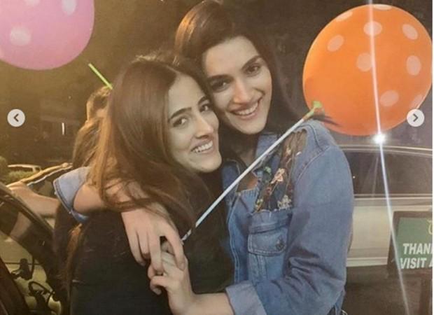 Kriti Sanon with sister Nupur Kriti Sanon with sister Nupur