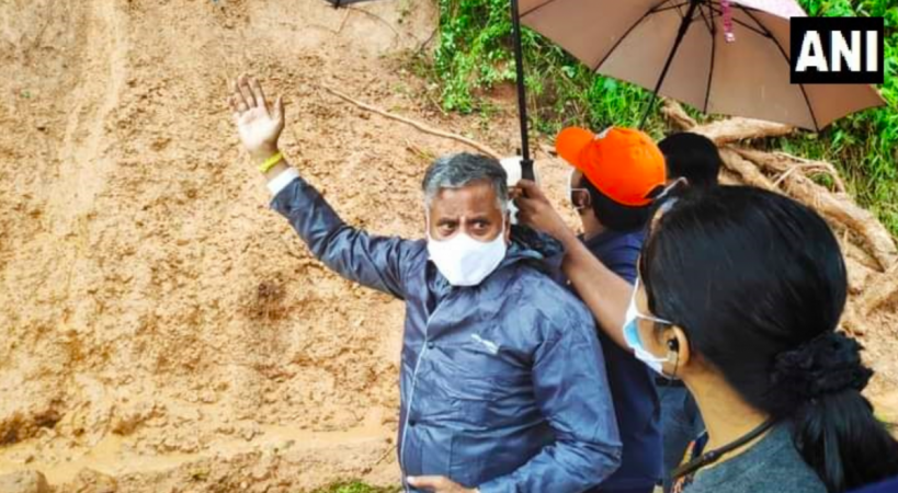 V Somanna visit landslide-affected areas in Kodagu