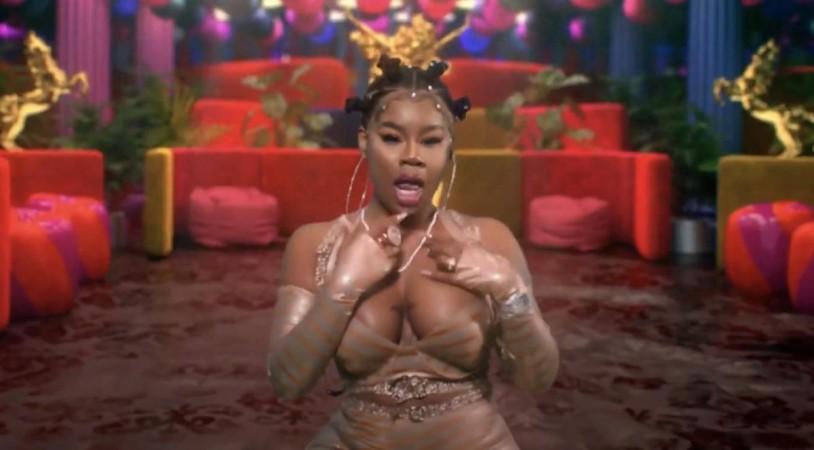 Other stars from the video
