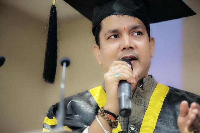 Dr. Acharya Vinod Kumar Ojha